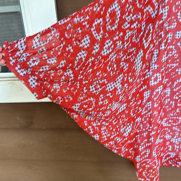 Bob Mackie flowy abstract black and red shirt size 2X - Picture 5 of 5